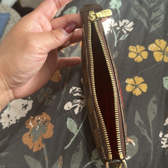 Louis vuitton TB pochette - Picture 8 of 8